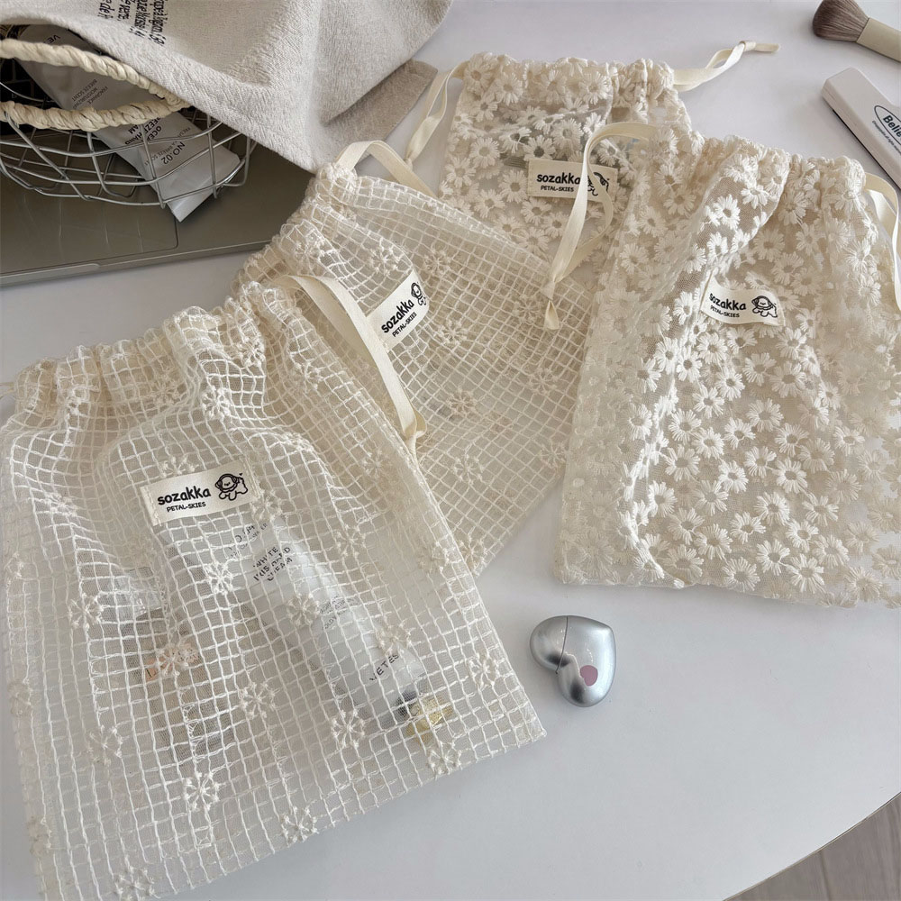 Travel Accessories Box - Lace Embroidered Daisy Mesh Drawstring Makeup